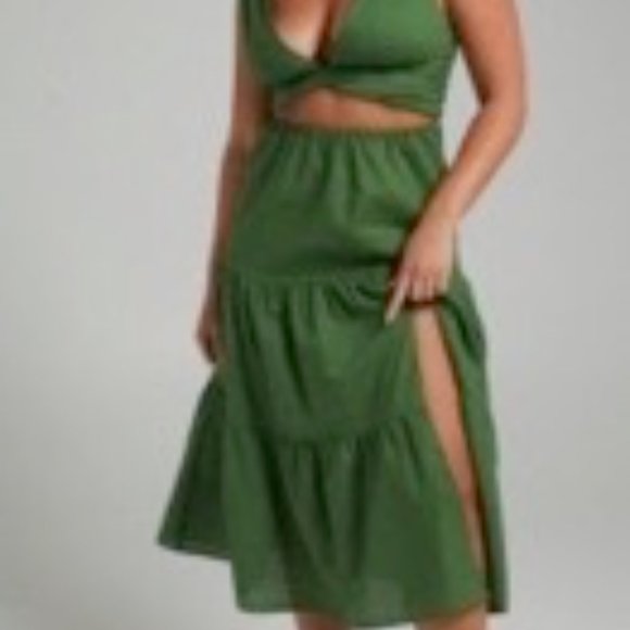 Showpo, Cutout detail, tiered midi dress - Picture 2 of 2